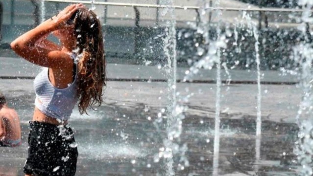 Κλιματική αλλαγή: Ο πλανήτης «φλέγεται» από συνεχόμενα κύματα καύσωνα