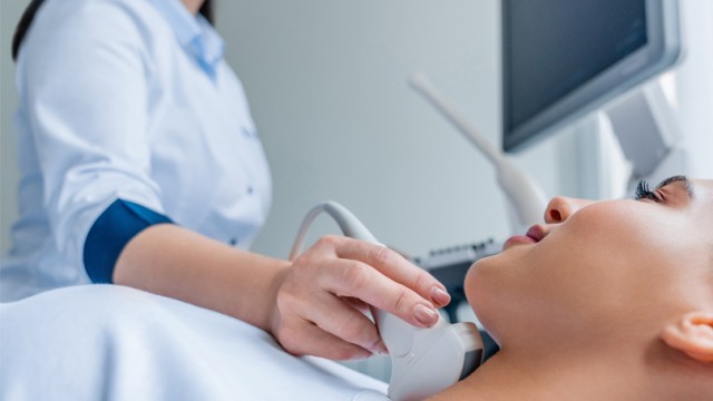 Καυτηριασμός όζων θυρεοειδούς με ραδιοσυχνότητες: Θεραπεία χωρίς χειρουργείο