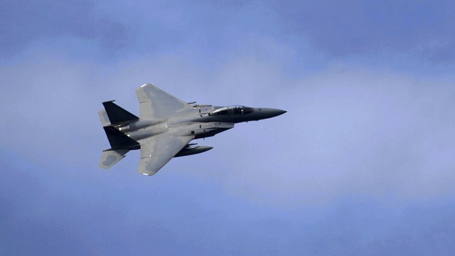 Κατάρριψη F-15 στο Ιράν: Υποψίες για κινεζικό πύραυλο