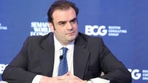 Πιερρακάκης: Γινόμαστε η πρώτη κυβέρνηση η οποία παίρνει βάρη από τους ώμους των επόμενων γενεών