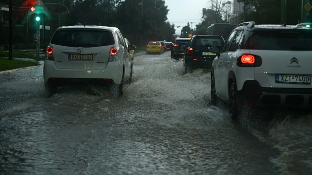 Μεταβολή Καιρού: Βροχές, Καταιγίδες & 36°C το Σαββατοκύριακο