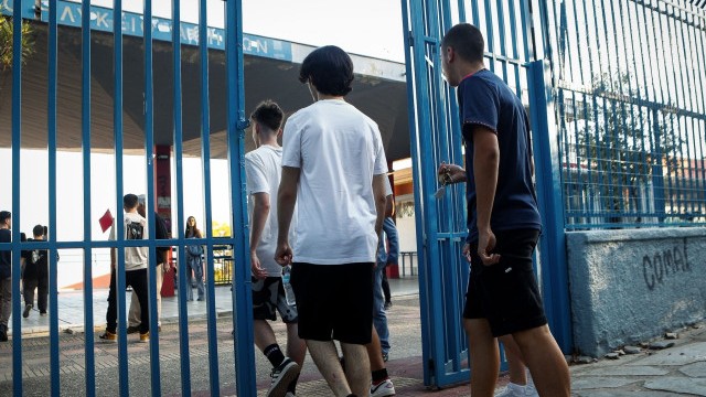 Πανελλήνιες 2026: Βατά τα Λατινικά, απαιτητική η Χημεία και θέμα διάκρισης η Πληροφορική