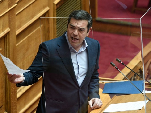 Αλ. Τσίπρας: Πολιτεύεστε με fake news, νομοσχέδιο-δώρο στα κολέγια