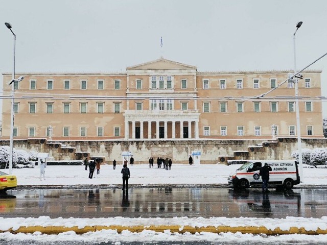 ΕΜΥ: Επί 24 ώρες χιόνιζε στο κέντρο της Αθήνας