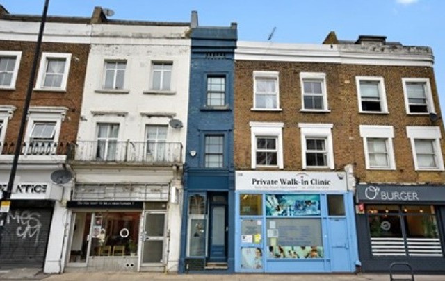 Το στενότερο σπίτι του Λονδίνου πωλείται €1,1 εκατ.