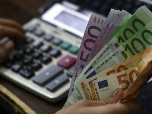 Σκέψεις για μείωση της προκαταβολής φόρου και το 2021