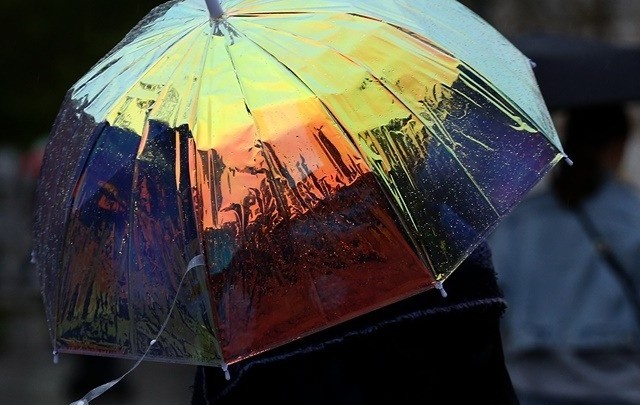 Επιδείνωση του καιρού με τοπικά ισχυρές βροχές και καταιγίδες