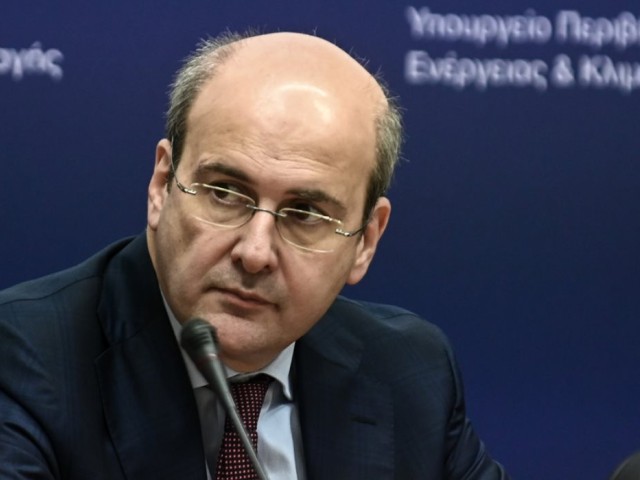 Χατζηδάκης: ξεκινούν άμεσα οι διαδικασίες για τις 1.700 προσλήψεις στο ευρύτερο δημόσιο