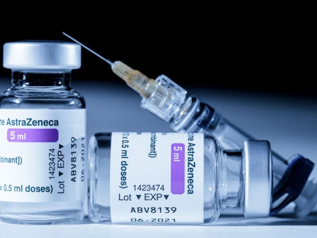 Ιρλανδία: Η επιτροπή εμβολιασμών συνιστά την αναστολή της χρήσης του εμβολίου της AstraZeneca