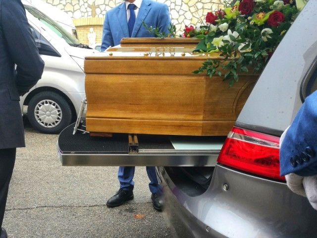 ΕΦΚΑ: Τι αλλάζει με τα έξοδα κηδείας