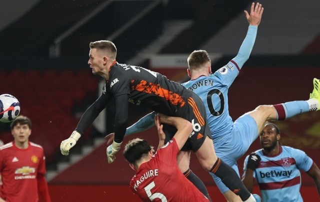 Προς €2,34 δισ. οι απώλειες της Premier