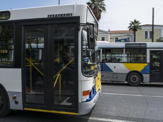 Συνολικά 300 επιπλέον λεωφορεία στους δρόμους της Αθήνας από τον Απρίλιο