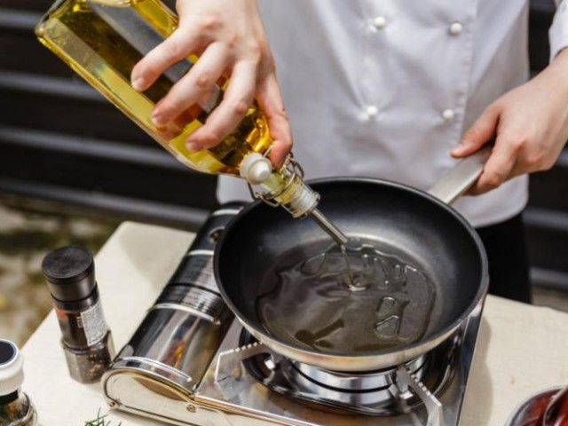 "Πράσινο λάδι": Τα οφέλη της ανακύκλωσης τηγανέλαιου