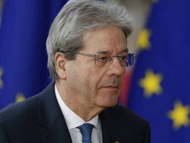 Θέμα μείωσης δημοσίου χρέους στην ευρωζώνη θέτει ο Επίτροπος Τζεντιλόνι