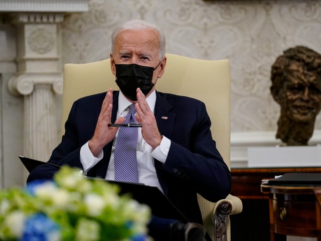 Γιατί οι φόροι Μπάιντεν στους πλούσιους απειλούν τη Wall και τη μεσαία τάξη