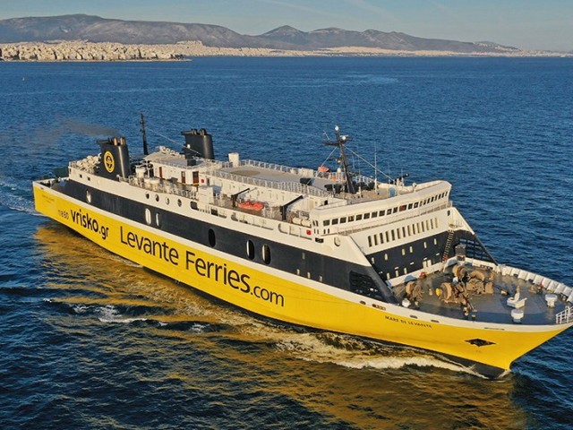 Τη συμμόρφωση της «LEVANTE FERRIES» ζητούν 13 σωματεία