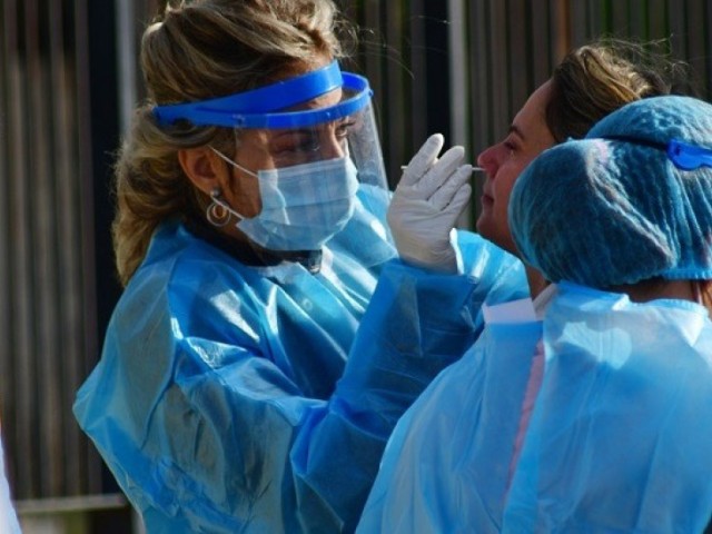 Κορονοϊός: 3.232 νέα κρούσματα, 70 θάνατοι, 755 διασωληνωμένοι