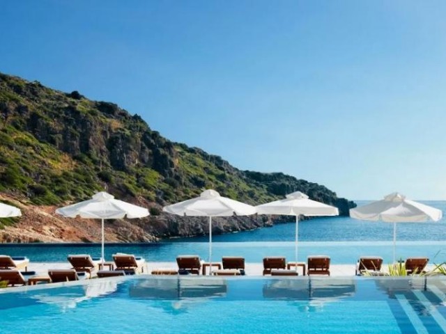 Δύο εκατομμύρια τουρίστες αναμένουν φέτος οι ξενοδόχοι της Κρήτης