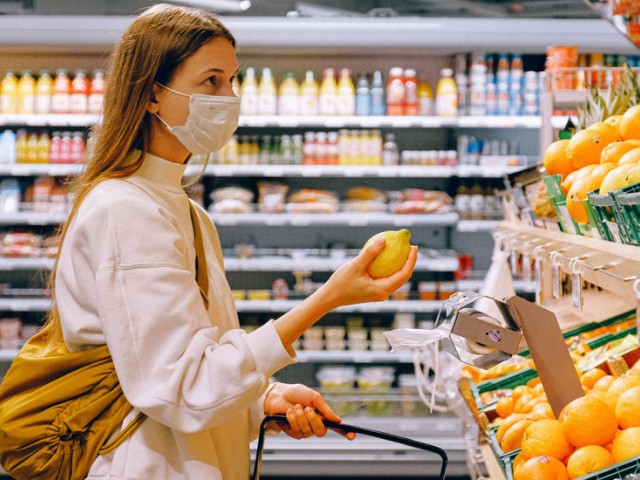 ΙΕΛΚΑ: Οι καταναλωτές διατηρούν συνήθειες της... πανδημίας