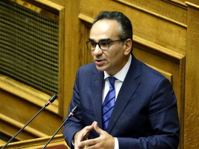 Βασίλης Κοντοζαμάνης: Υποχρεωτικό το self test και για κατηγορίες του Δημοσίου Τομέα