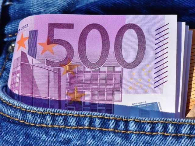 Πρωτογενές έλλειμμα €3,413 δισ. στο α' τρίμηνο του 2021