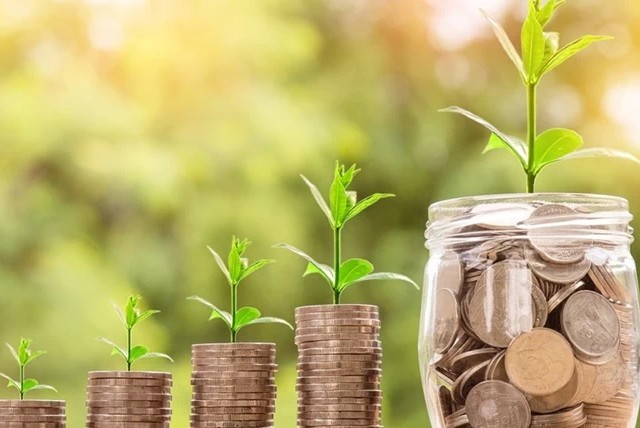 ΕΛΣΤΑΤ: Περισσότερο διαθέσιμο εισόδημα το δ' τρίμηνο 2020