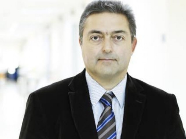 Βασιλακόπουλος: Αν μείνουμε Αθήνα το Πάσχα, τα κρούσματα θα αυξηθούν