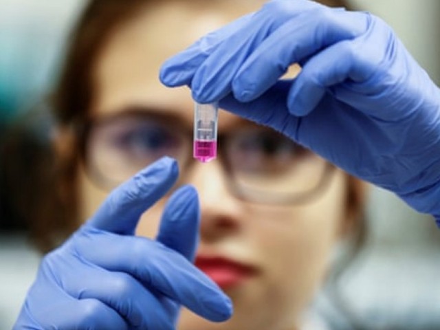 Τους κόλλησε κορωνοιό ο πρώην μεγαλοεργολάβος!