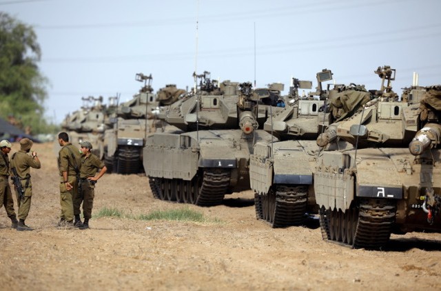 Ισραήλ: Άρματα μάχης κατά μήκος των συνόρων με τη Λωρίδα της Γάζας