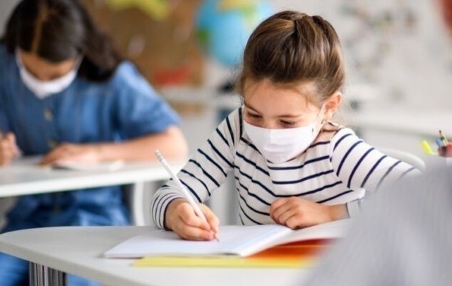 Επιστροφή στο σχολείο για τους μικρούς μαθητές