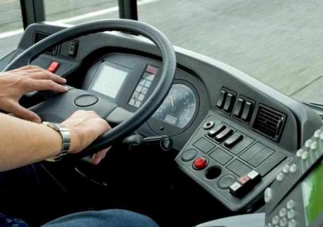 Σοβαρό επεισόδιο με τραυματισμό και ληστεία οδηγού λεωφορείου στο Ελληνικό