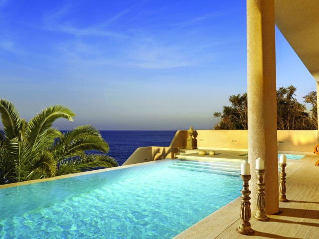 Ποια γνωστά ονόματα βλέπουν τα σπίτια τους να βγαίνουν σε πλειστηριασμό