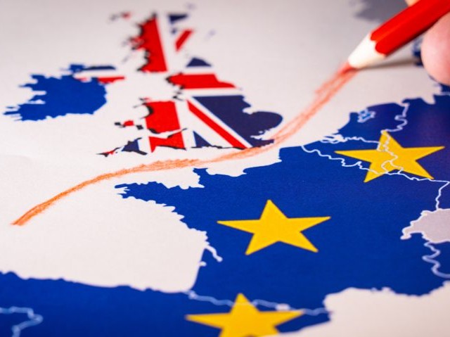 Brexit: Σιωπή Βρυξελλών στο βρετανικό αίτημα παράτασης της περιόδου χάριτος στη Β. Ιρλανδία