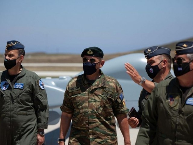 Επίσκεψη αρχηγού ΓΕΕΘΑ στην 135η Σμηναρχία Μάχης στη Σκύρο