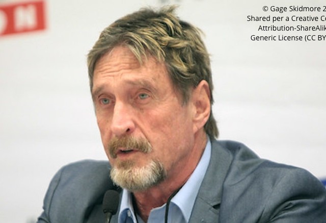 Απεβίωσε ο Τζον ΜακΆφι