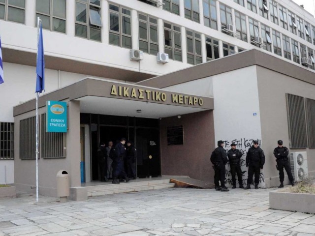 Ισόβια συν 26 χρόνια στον 46χρονο με το τσεκούρι στην ΔΟΥ Κοζάνης