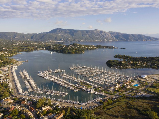 Συμφωνία για νέες επενδύσεις στη μαρίνα Γουβιών Κέρκυρας