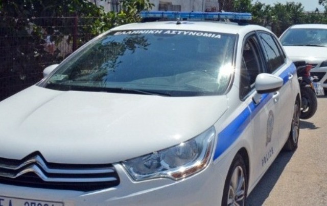 Επίθεση από έξι άτομα σε 26χρονη γυναίκα, σε παραλία