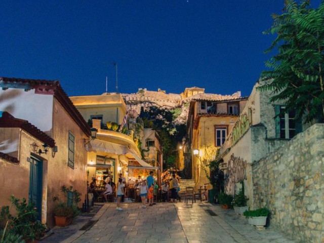 «Athens is Back»: Η πλατφόρμα του Δήμου που ενισχύει επιχειρήσεις και καταναλωτές