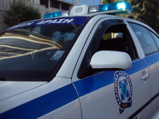 Άνδρας με μαχαίρι τραυμάτισε τέσσερα άτομα στου Ζωγράφου