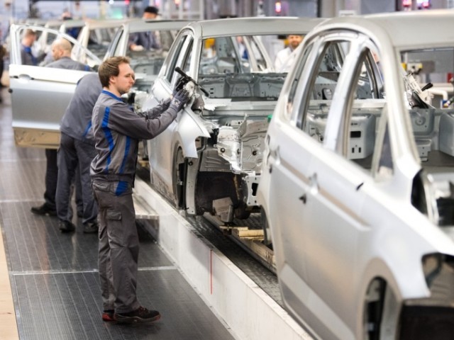 Βρετανία: Η παραγωγή αυτοκινήτων αυξήθηκε περίπου κατά 1/3 στο α' εξάμηνο 2021