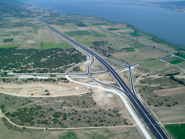 "Κούρσα" για δυο ο διαγωνισμός για την Εγνατία οδό