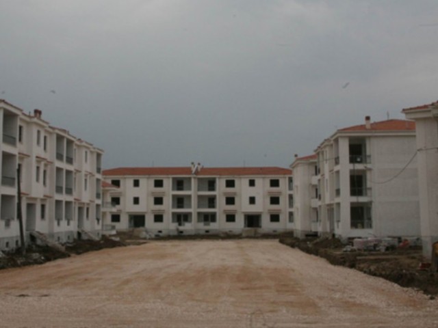 Παραδίδονται 20 νέες κατοικίες του ΟΑΕΔ στην Ελευσίνα