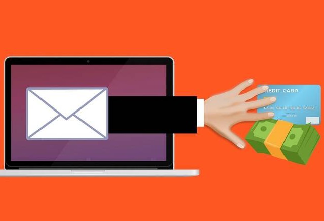 Εξαρθρώθηκε σπείρα που διέπραττε ηλεκτρονικές απάτες - Συνελήφθησαν 12 άτομα