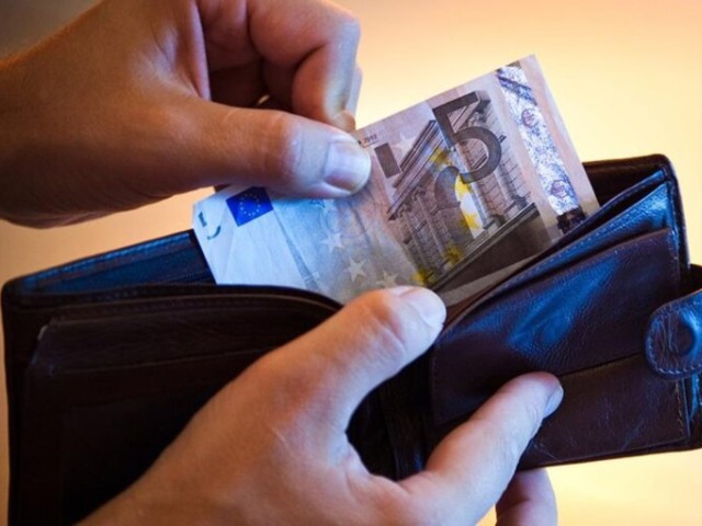 Υπουργείο Εργασίας: Στην τελική ευθεία ο κατώτατος μισθός