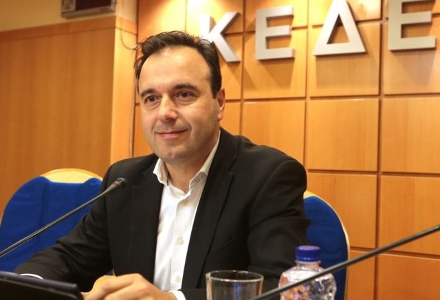 ΚΕΔΕ: Αντιδρά στο κλείσιμο υποκαταστημάτων τραπεζών σε πολλούς Δήμους της χώρας