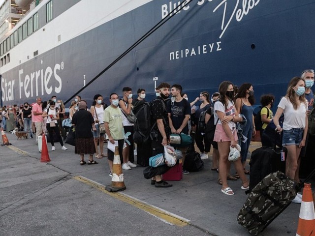 Την τελευταία εβδομάδα δεν επετράπη η επιβίβαση σε πάνω από 4.500 ταξιδιώτες