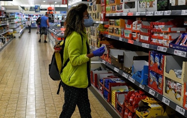 ΙΕΛΚΑ: Αύξηση 3,1% της απασχόλησης στο λιανεμπόριο τροφίμων το 2020