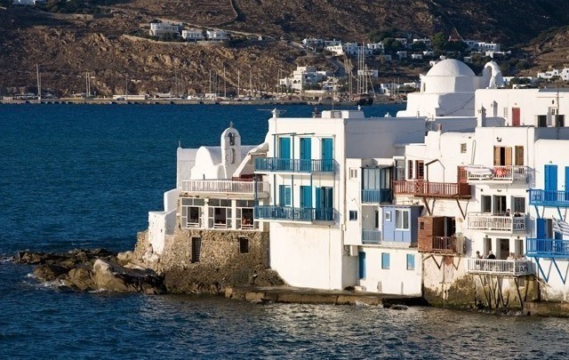 Τέλος τα ειδικά περιοριστικά μέτρα στη Μύκονο