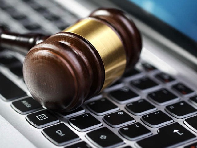 Οι δικηγόροι "μπλοκάρουν" τους πλειστηριασμούς ως τις 30 Νοεμβρίου